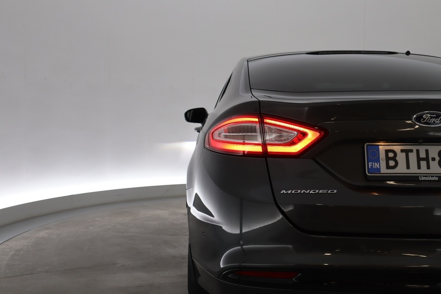 Ford Mondeo vaihtoauto