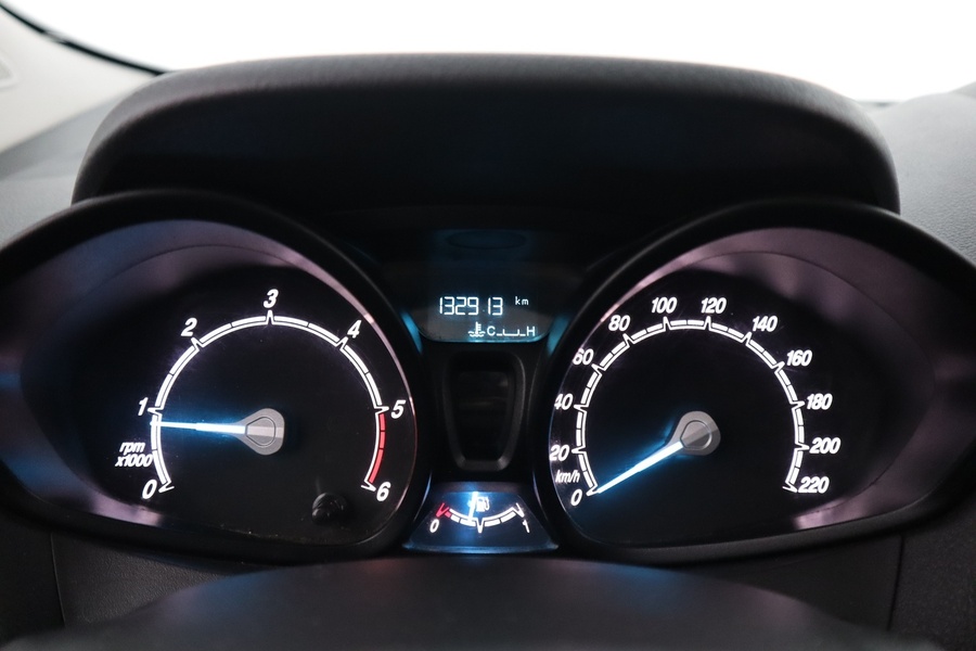 Ford Transit Courier vaihtoauto