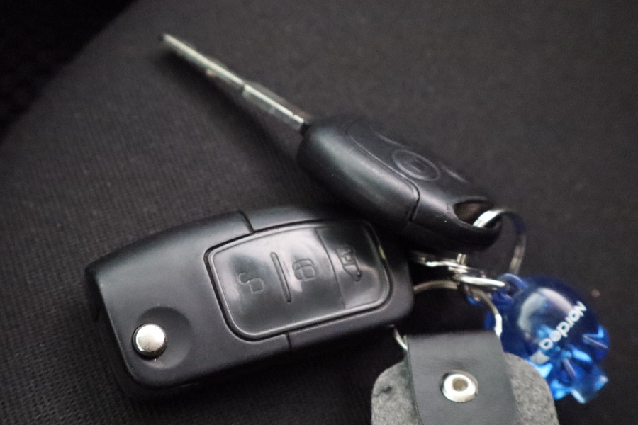 Ford Transit Courier vaihtoauto