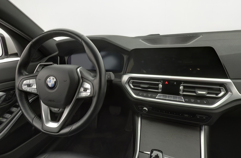 BMW 330 vaihtoauto