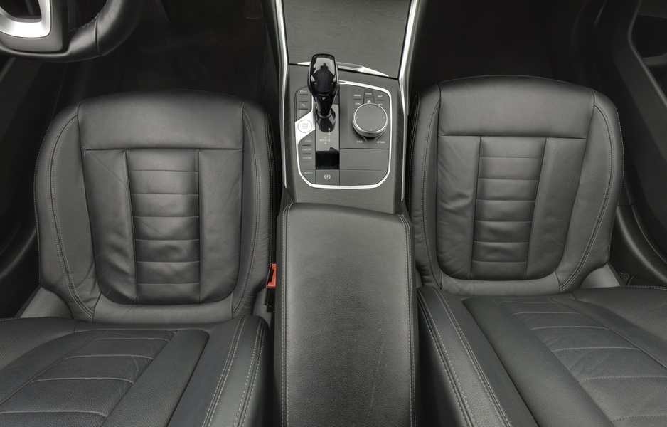 BMW 330 vaihtoauto