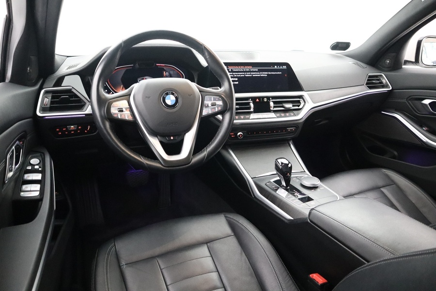 BMW 330 vaihtoauto