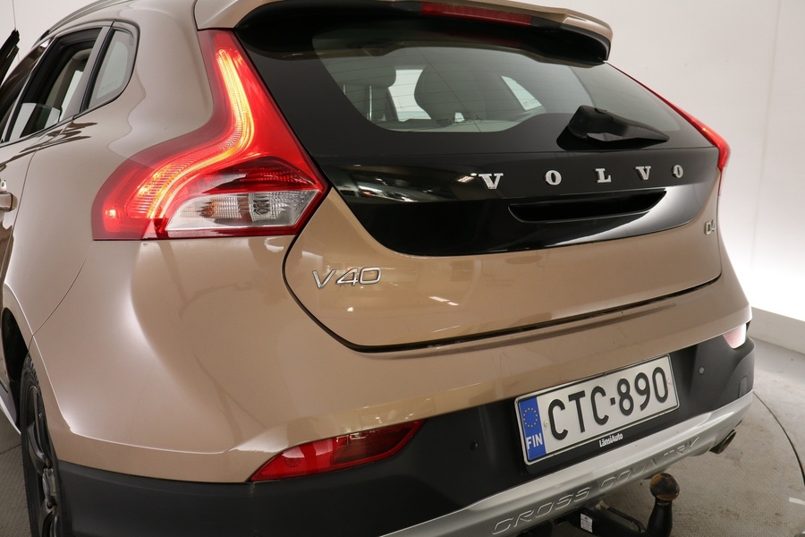 Volvo V40 Cross Country vaihtoauto