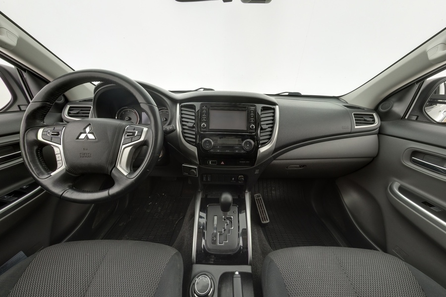 Mitsubishi L200 vaihtoauto