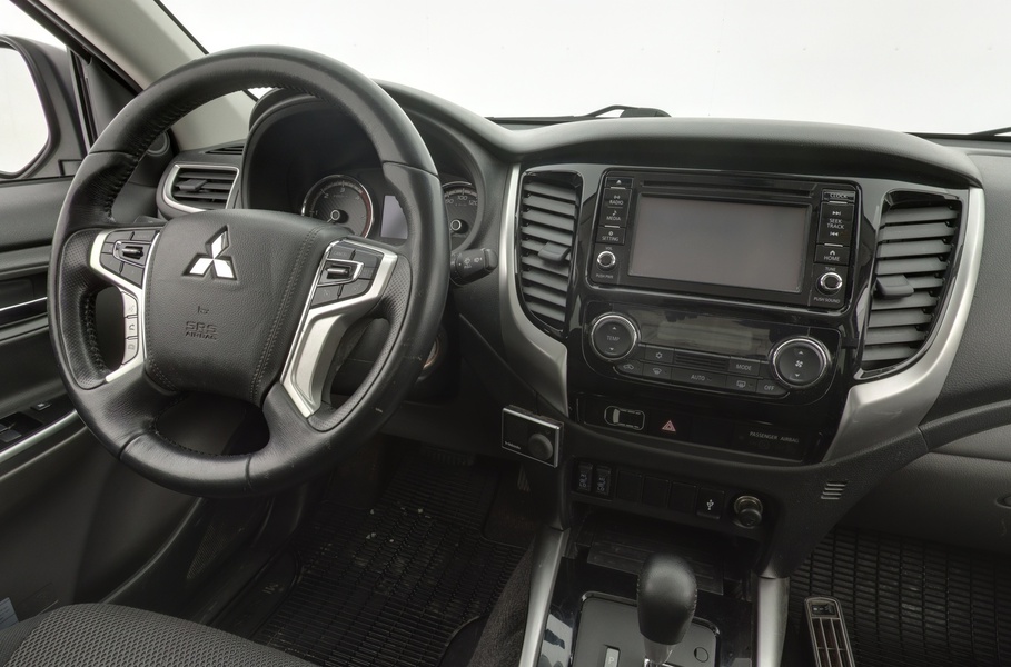 Mitsubishi L200 vaihtoauto