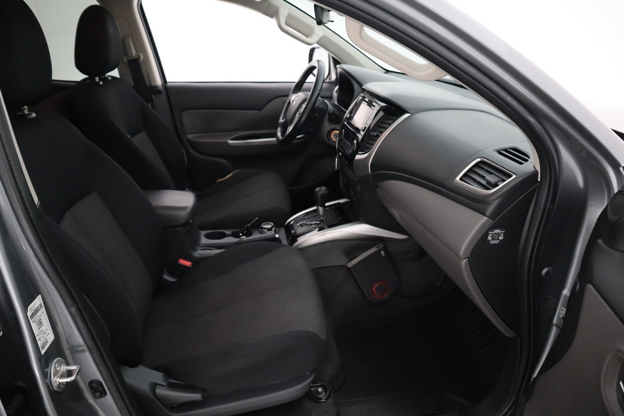 Mitsubishi L200 vaihtoauto