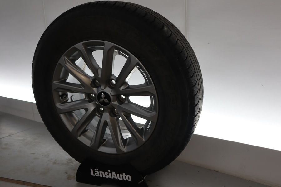 Mitsubishi L200 vaihtoauto