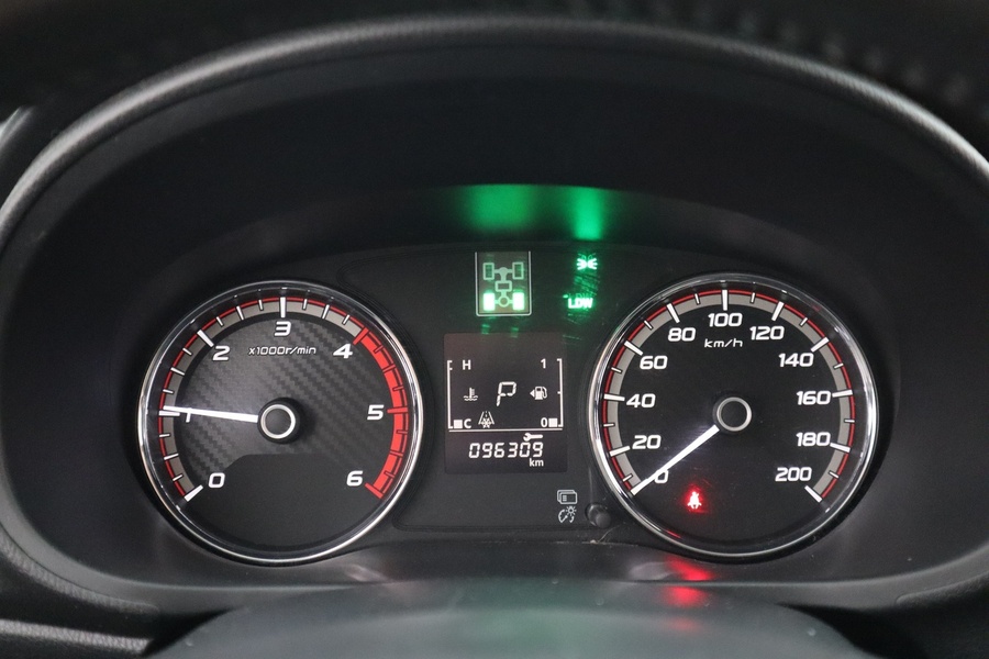 Mitsubishi L200 vaihtoauto