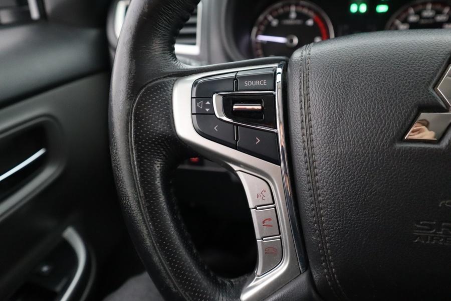 Mitsubishi L200 vaihtoauto