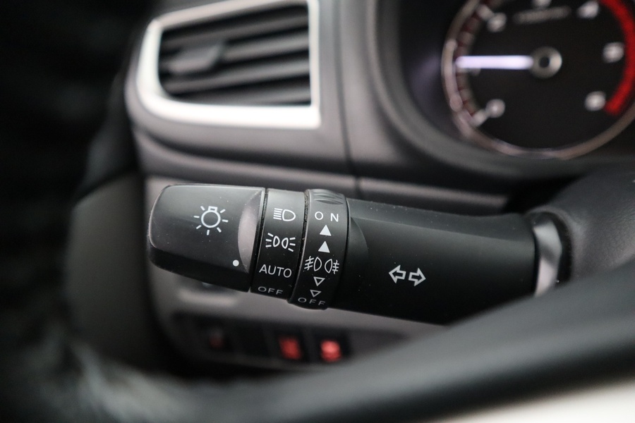 Mitsubishi L200 vaihtoauto