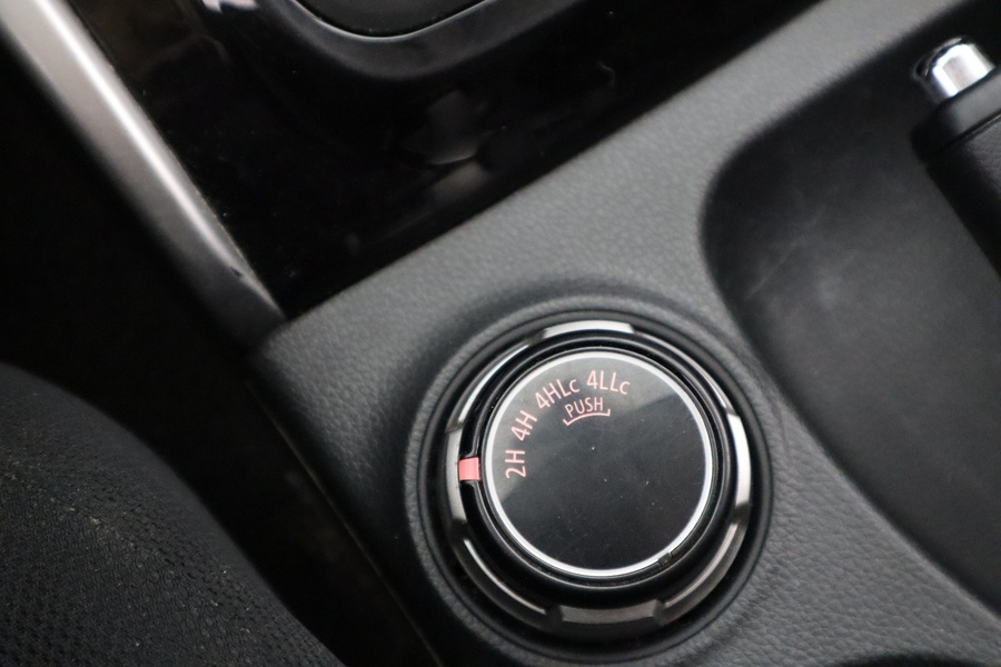 Mitsubishi L200 vaihtoauto