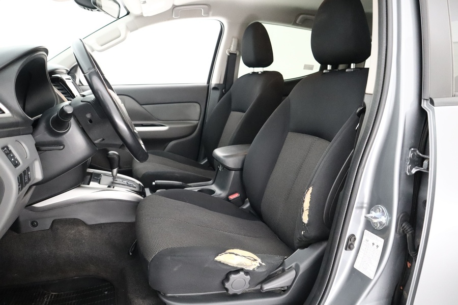 Mitsubishi L200 vaihtoauto