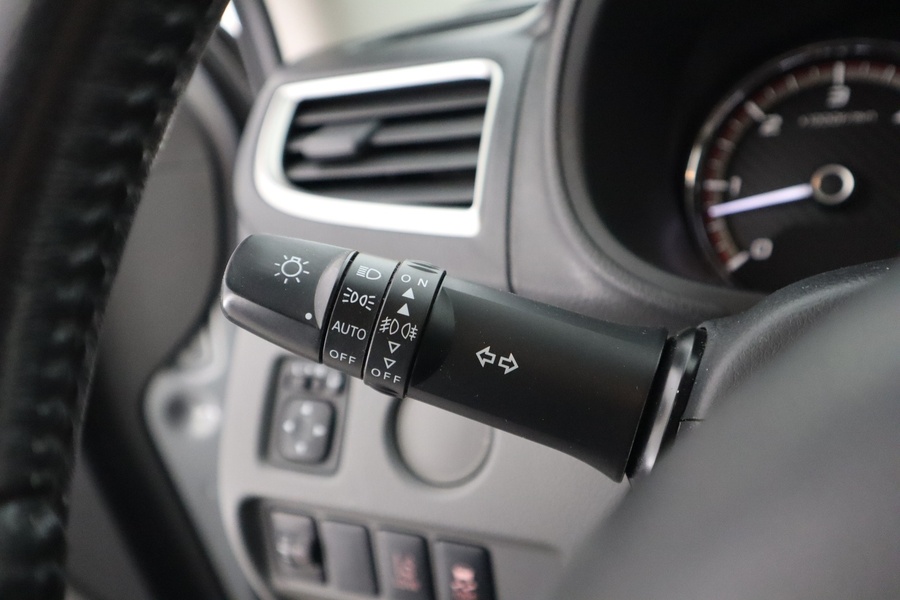 Mitsubishi L200 vaihtoauto