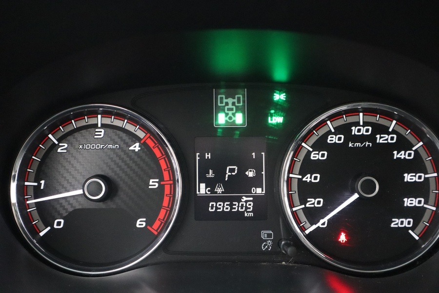 Mitsubishi L200 vaihtoauto