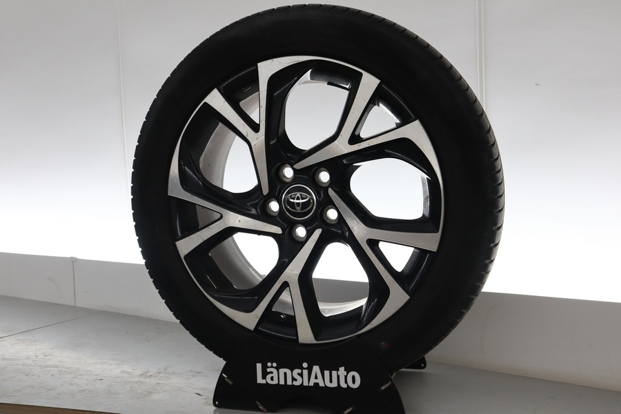 Toyota C-HR vaihtoauto