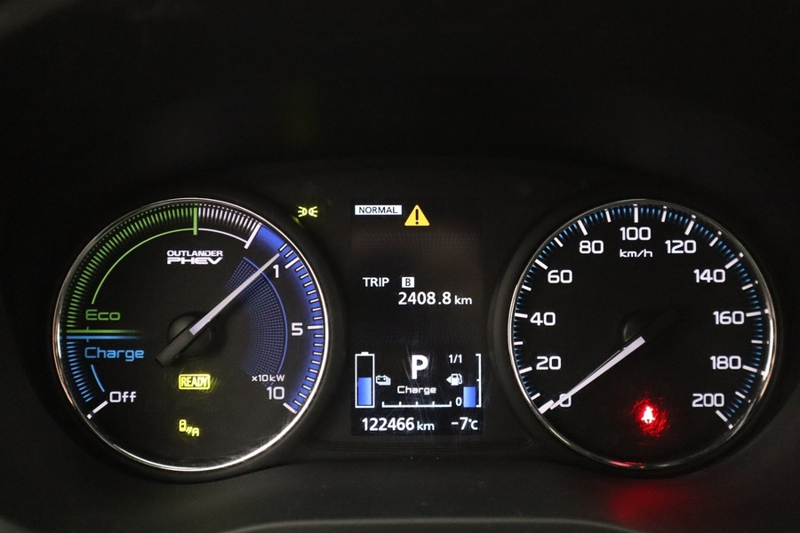 Mitsubishi Outlander PHEV vaihtoauto