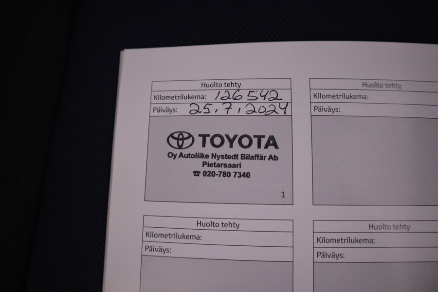 Toyota C-HR vaihtoauto