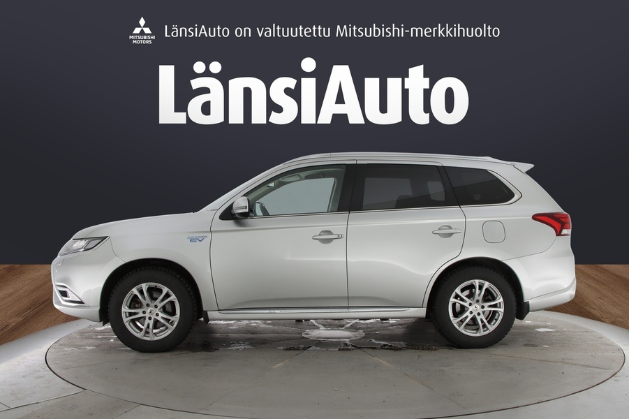 Mitsubishi Outlander PHEV vaihtoauto