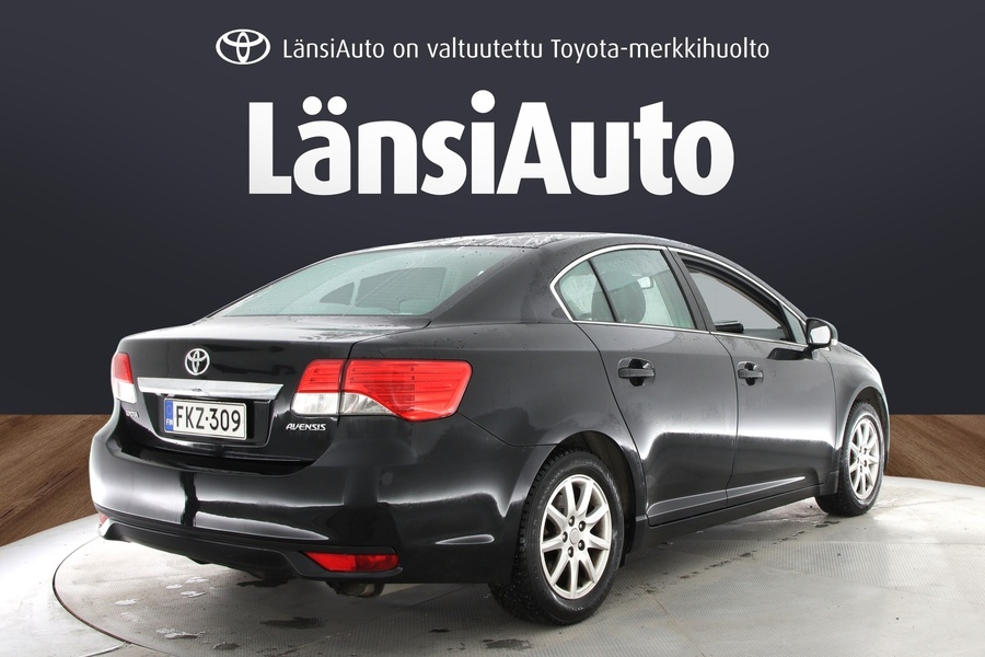 Toyota Avensis vaihtoauto