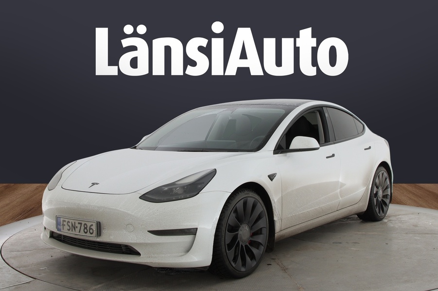 Tesla Model 3 vaihtoauto