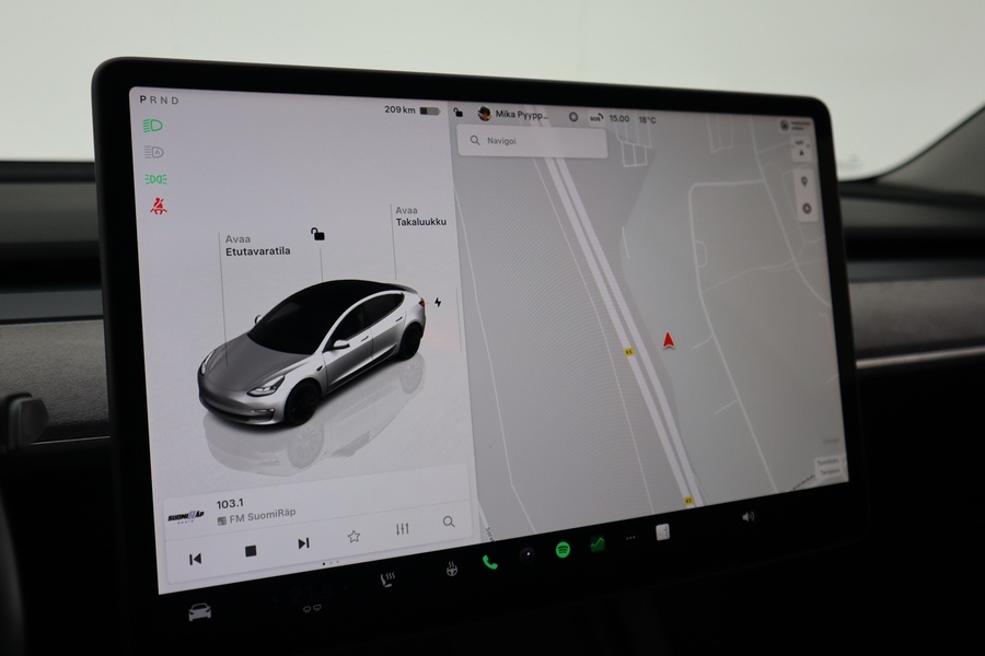 Tesla Model 3 vaihtoauto