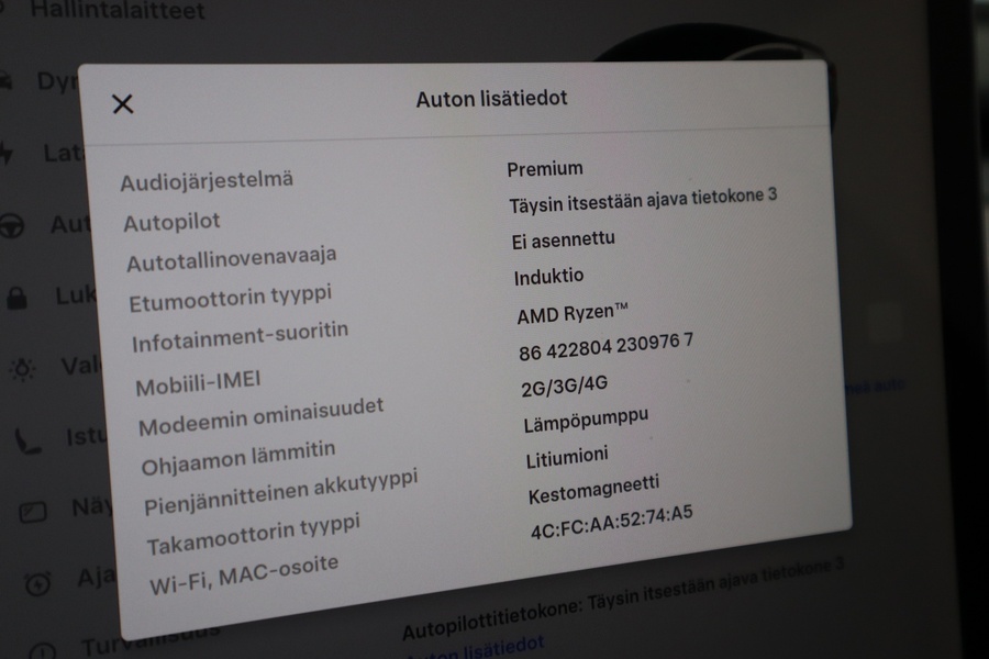 Tesla Model 3 vaihtoauto