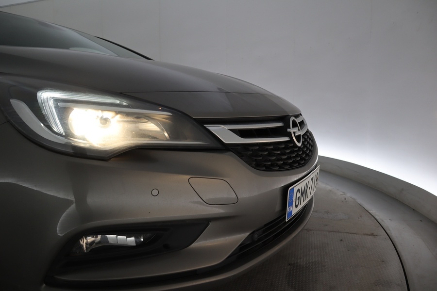 Opel Astra vaihtoauto