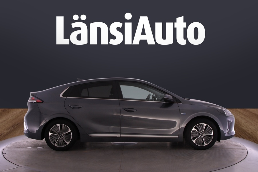 Hyundai IONIQ plug-in vaihtoauto