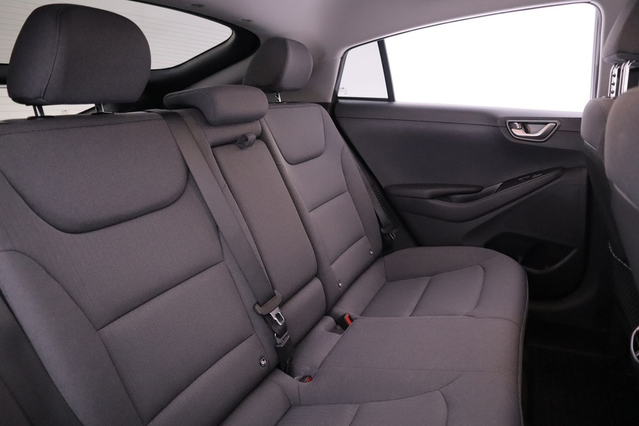 Hyundai IONIQ plug-in vaihtoauto