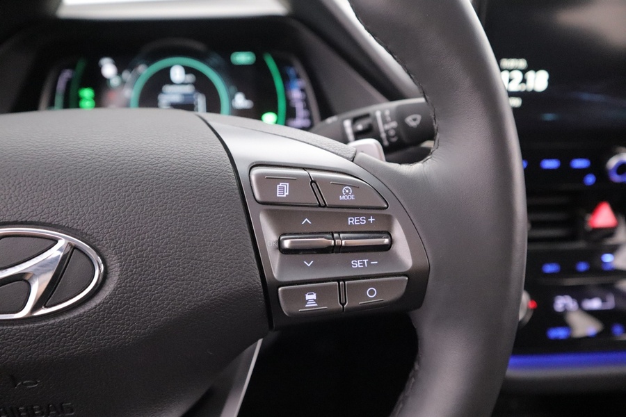 Hyundai IONIQ plug-in vaihtoauto