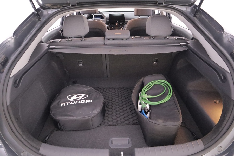 Hyundai IONIQ plug-in vaihtoauto
