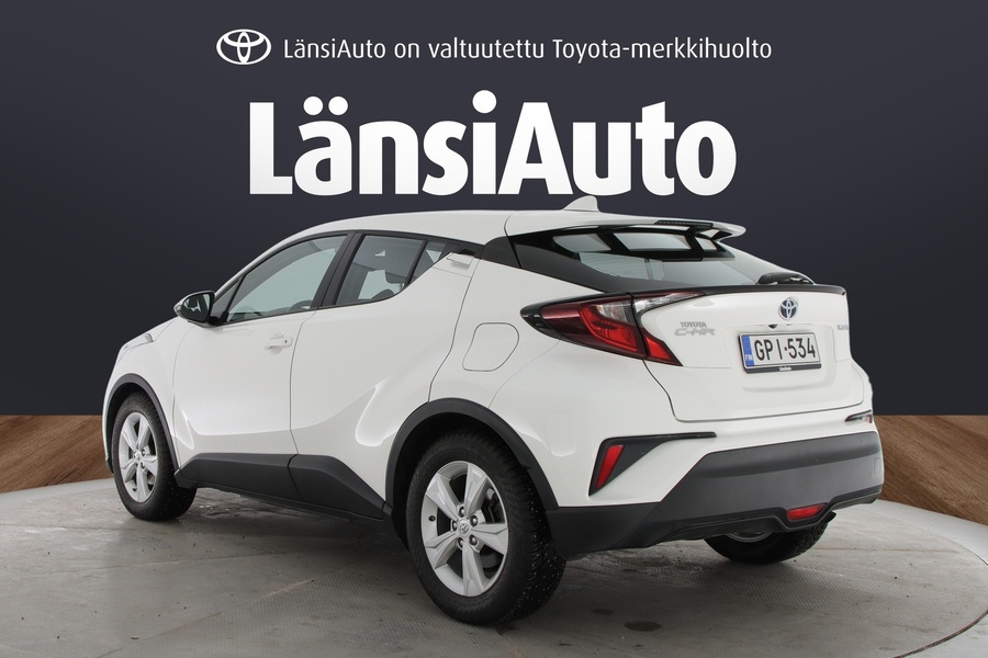 Toyota C-HR vaihtoauto
