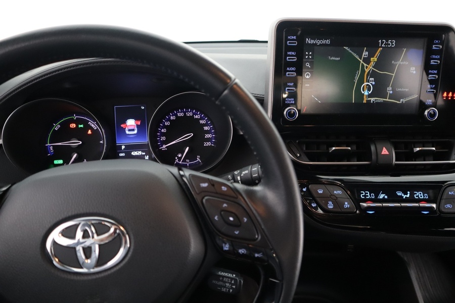 Toyota C-HR vaihtoauto