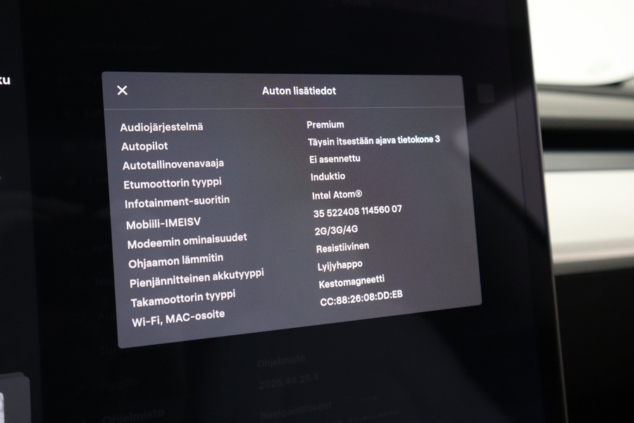 Tesla Model 3 vaihtoauto