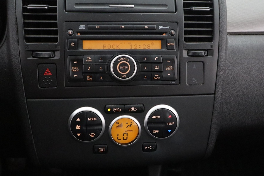 Nissan Tiida vaihtoauto