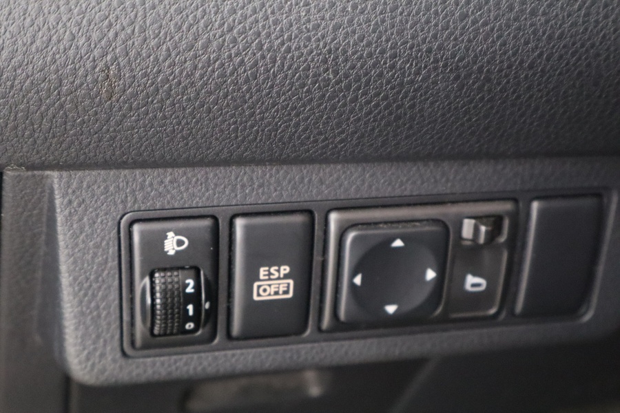 Nissan Tiida vaihtoauto