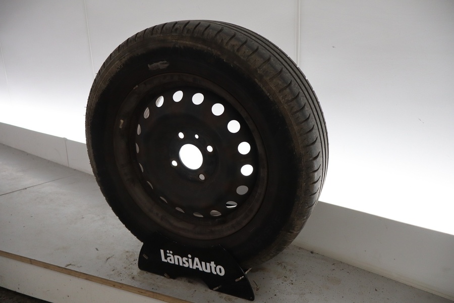 Nissan Tiida vaihtoauto