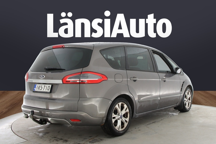 Ford S-MAX vaihtoauto