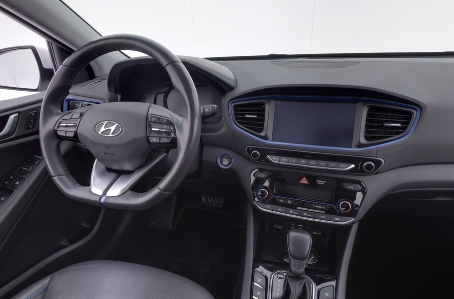Hyundai IONIQ plug-in vaihtoauto