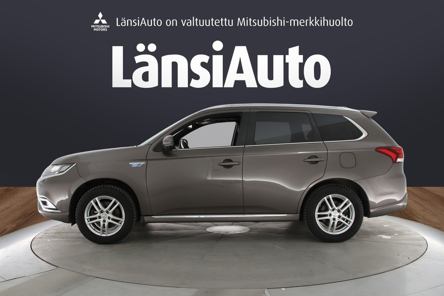 Mitsubishi Outlander PHEV vaihtoauto