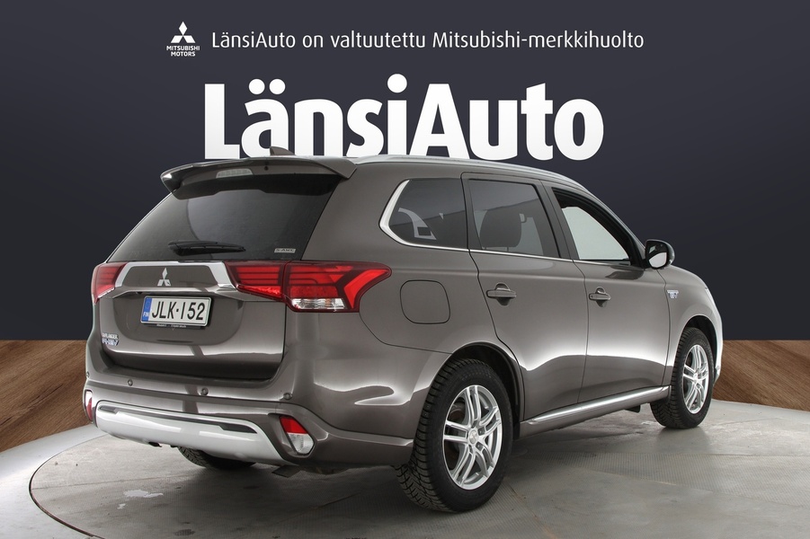 Mitsubishi Outlander PHEV vaihtoauto