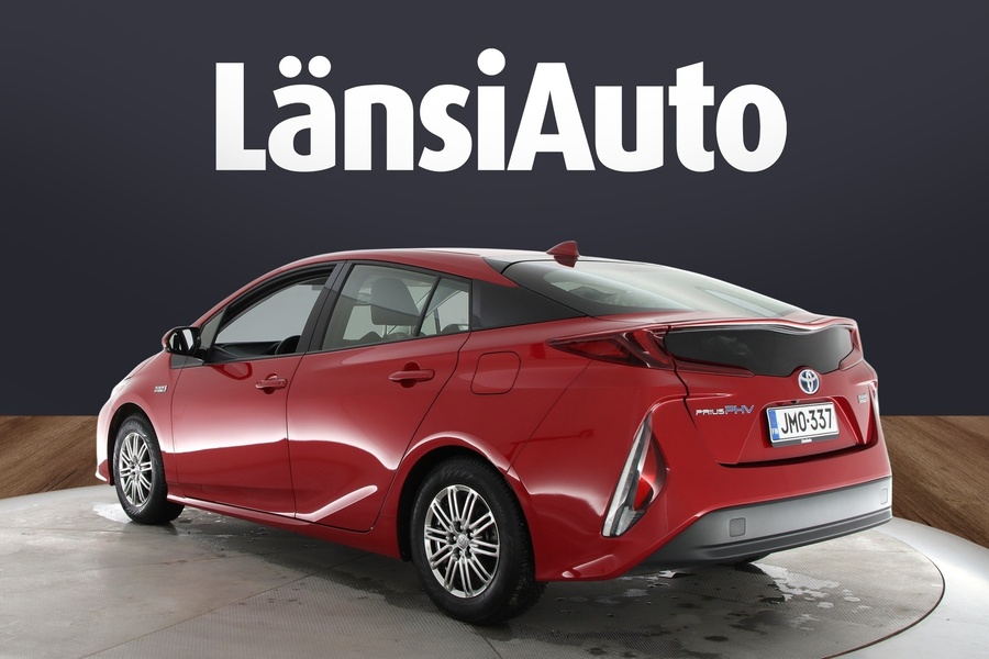 Toyota Prius Plug-in vaihtoauto