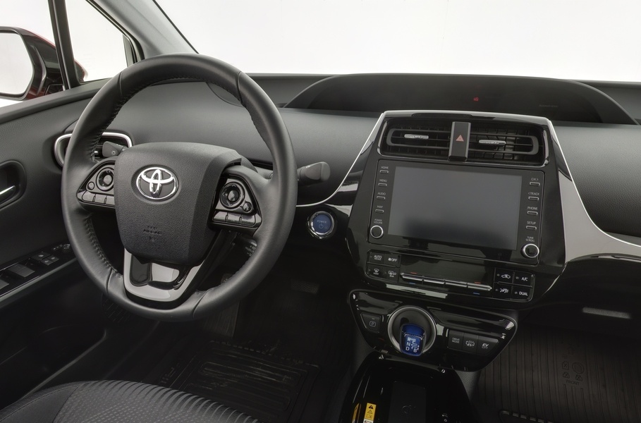 Toyota Prius Plug-in vaihtoauto
