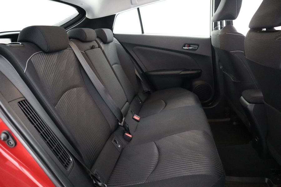 Toyota Prius Plug-in vaihtoauto