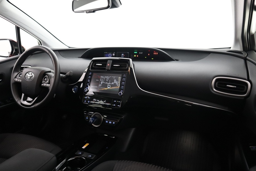 Toyota Prius Plug-in vaihtoauto