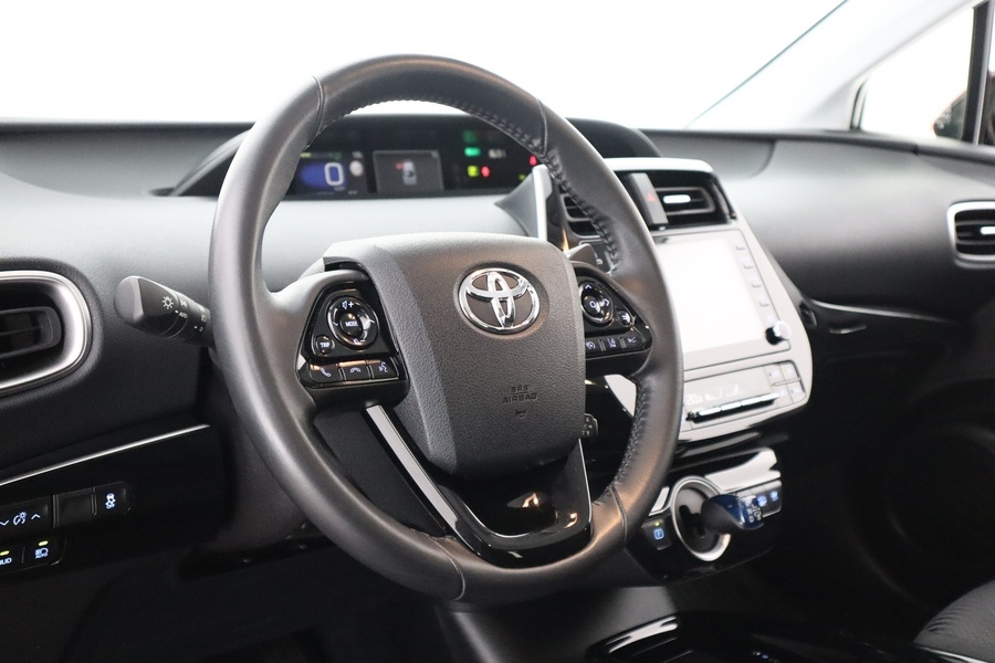 Toyota Prius Plug-in vaihtoauto