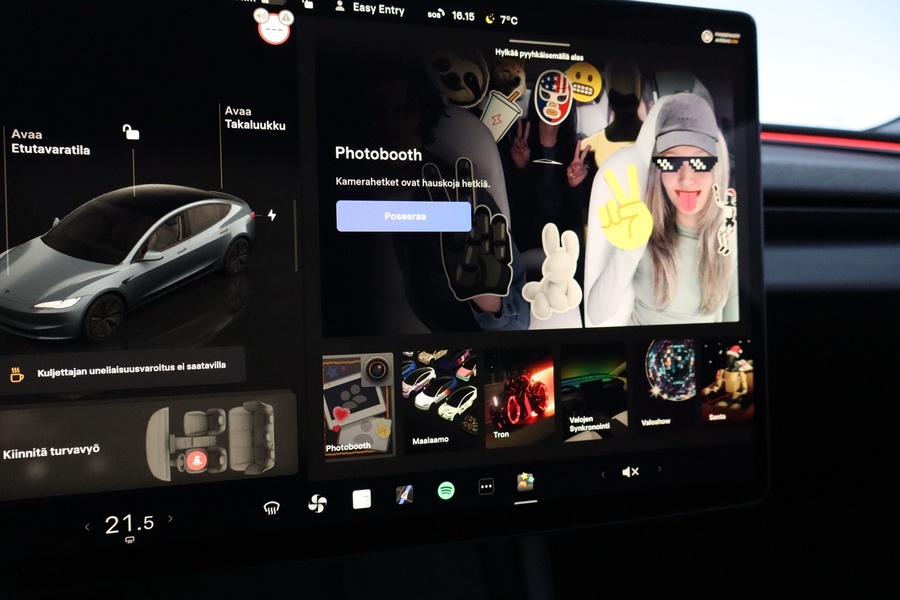 Tesla Model 3 vaihtoauto