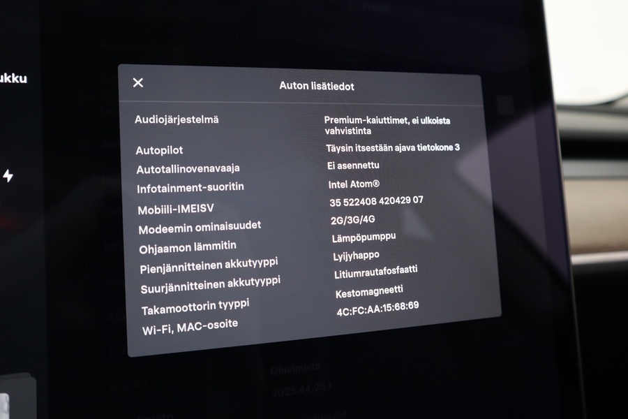 Tesla Model 3 vaihtoauto