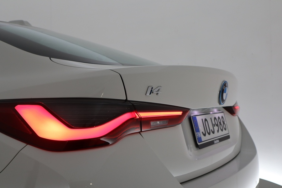 BMW i4 vaihtoauto