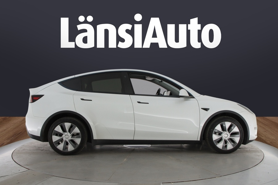 Tesla Model Y vaihtoauto